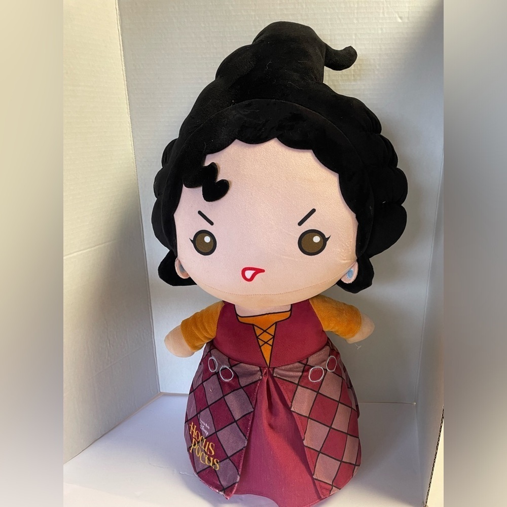 Hocus Pocus Mary Sanderson 18 Inch Plush Front Door Greeter